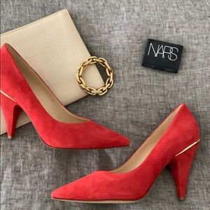Red suede heels 👠